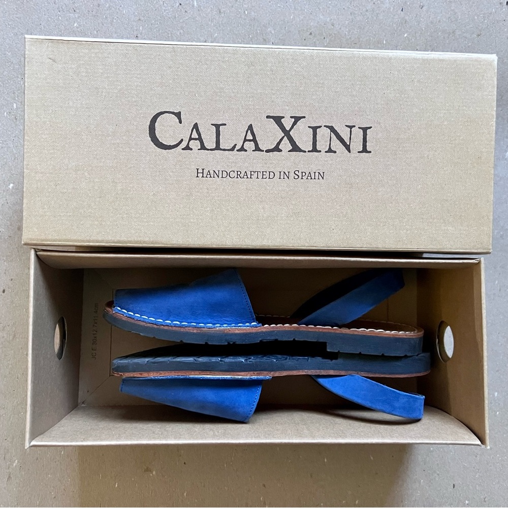 CalaXini Blue Sandals with Modern Design and Slip-On Style